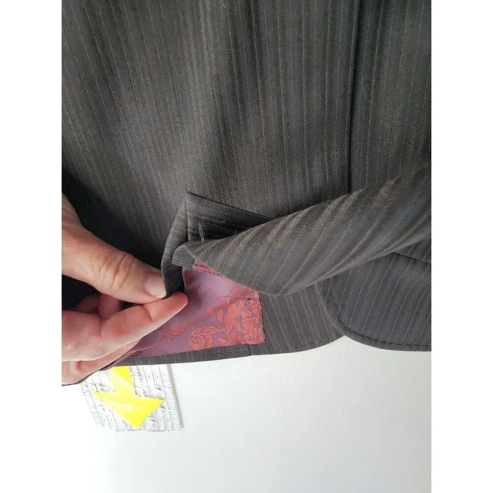 Ted Baker Endurance 44L Wool Pinstripe Blazer Jacket Black Gray with Red Jacqu